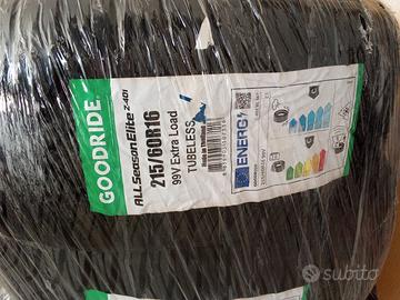 Pneumatici 215/60 r16
