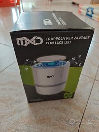Trappola per zanzare con luce led