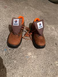 Scarpe antinfortunistiche