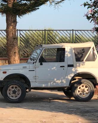 Suzuki Sj410 cabriolet