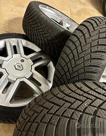 Gomme termiche r17 Renault Clio