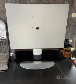 Mobile tv girevole