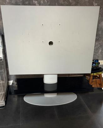 Mobile tv girevole
