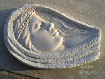 Scultura ( madonna ) in marmo
