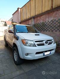TOYOTA Hilux 3ª serie - 2008