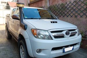 TOYOTA Hilux 3ª serie - 2008