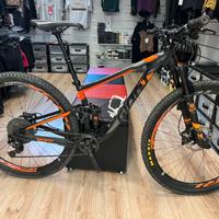 Giant Anthem 29”