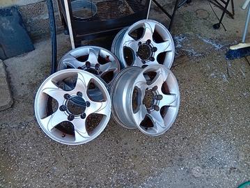 cerchi 6 fori da 15..