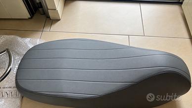Sella originale Piaggio Vespa GTS 300 + maniglione