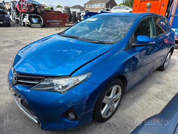 Ricambi TOYOTA AURIS 2013 1.6 BENZINA 1ZRFAE