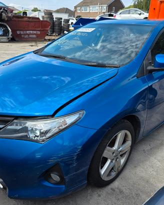 Ricambi TOYOTA AURIS 2013 1.6 BENZINA 1ZRFAE