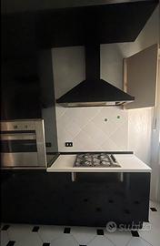 Cucina Biancae Nera Lucida