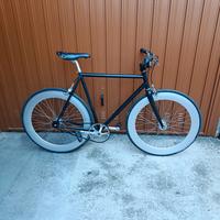 Bici scatto fisso
