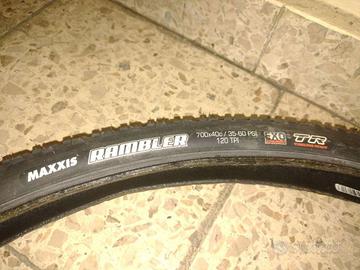 Copertone bici 28  700 x 40c Maxxis Rambler gravel