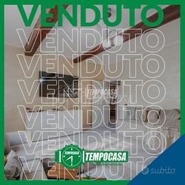 Trilocale ristrutturato in zona centrale