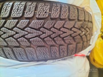 2  Gomme invernali Dunlop
