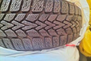 2  Gomme invernali Dunlop