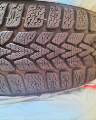 2  Gomme invernali Dunlop