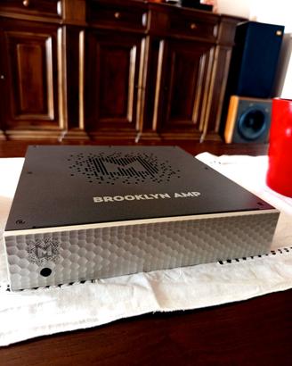 mytek Brooklyn amp