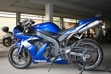 Yamaha R1