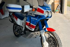 Honda xrv 650 africa twin rd03