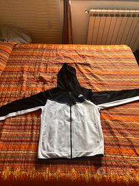 tuta nike tech colori bianco e nero