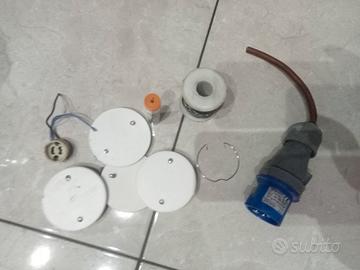 2bobine di stagno,4 tappi rotondi65,spina CEE 220