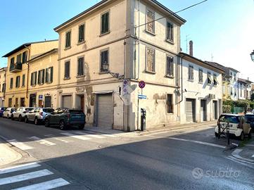 PALAZZINA A PRATO