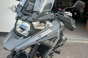 Suzuki V Strom DL 1050 GRIGIA