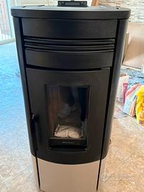 Stufa a pellet Nordica Extraflame 1 anno di vita