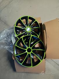 4 copricerchi auto 15 pollici NUOVI