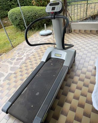 Tapis roulant Technogym