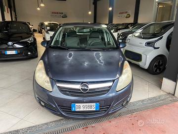 Opel Corsa 1.2 5 porte Cosmo NEOPATENTATI