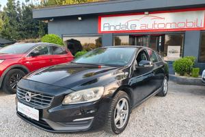 Volvo V60 D3 Geartronic Momentum