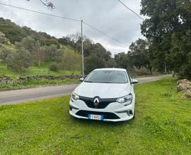 Renault megane 4 Gt 165cv -4 ruote sterzanti