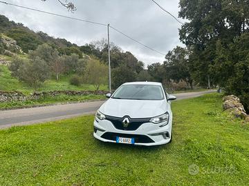 Renault megane 4 Gt 165cv -4 ruote sterzanti