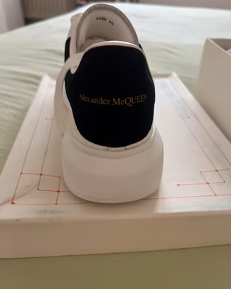 Scarpe Alexander McQueen uomo nuove mai usate