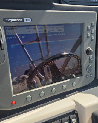 Raymarine c120