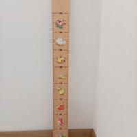 Metro misura bambini da parete da 150 cm. in legno