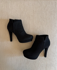 Stivaletti alla caviglia con plateau