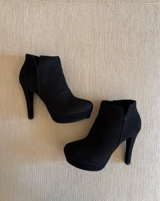 Stivaletti alla caviglia con plateau