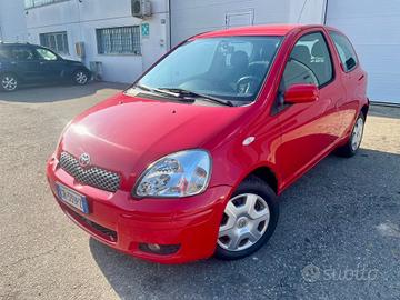 Toyota Yaris 3p. 1.0gpl 2004 174.000km per neopate