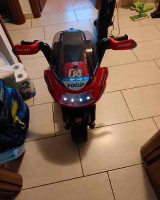 Moto giocattolo  ducati