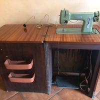 Macchina da cucire con mobile