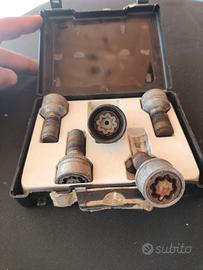 bulloni antifurto per Mercedes classe a w176 