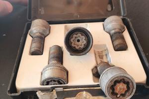 bulloni antifurto per Mercedes classe a w176 
