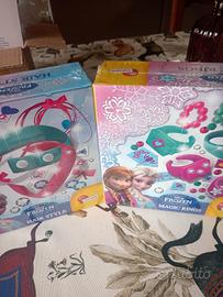 due scatole creazioni Frozen 