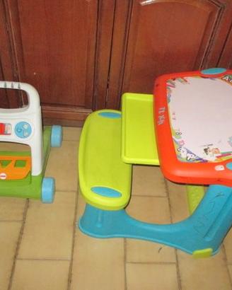 N.2giochi:1banchetto(E7)+1carrello Fisher-Price(E3