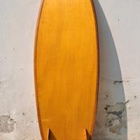 Tavola surf vintage in legno