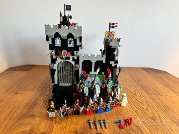 LEGO Castle 6086 Black Knight’s Castle 1992